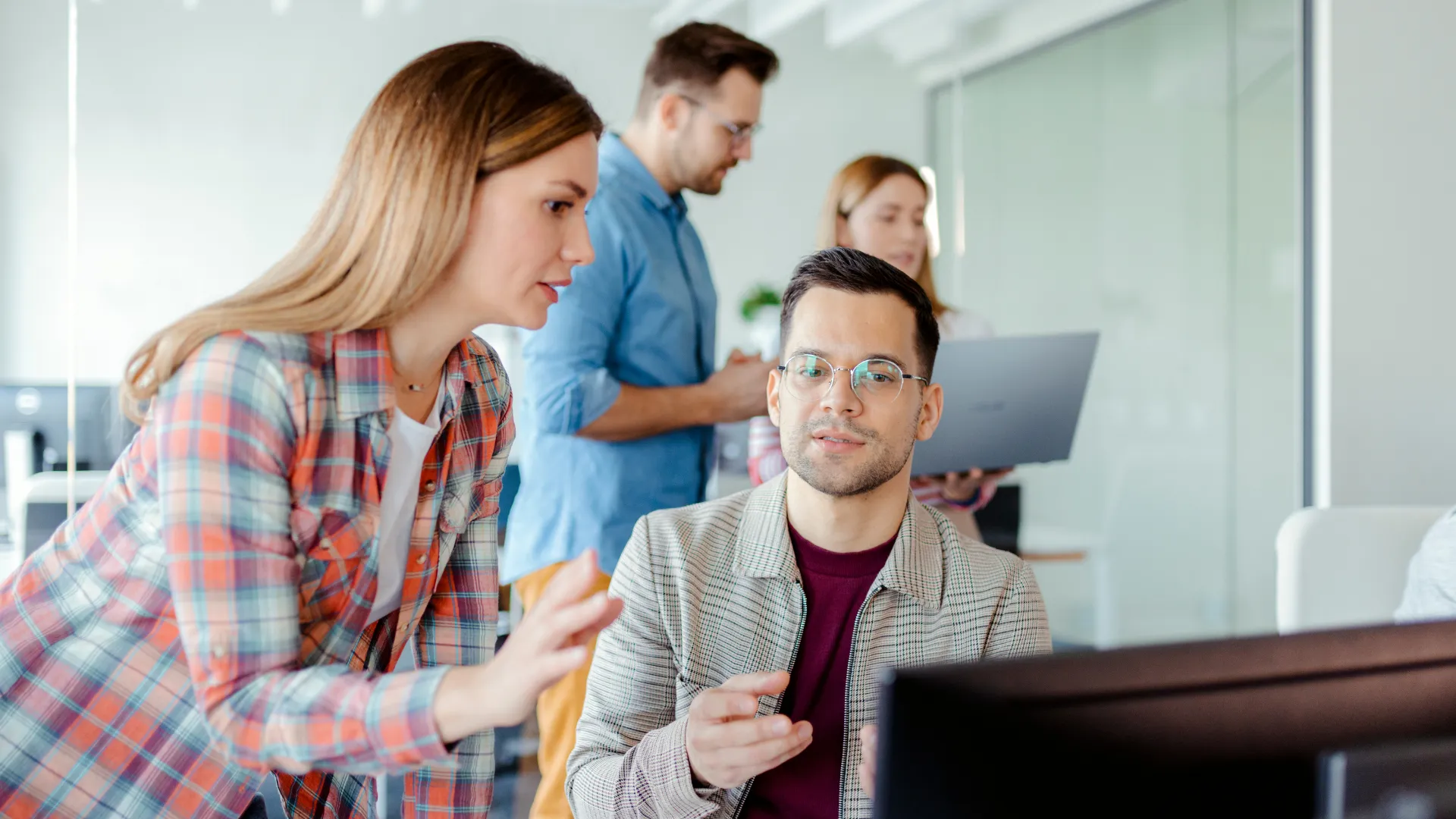 Une equipe qui travail ensemble.
